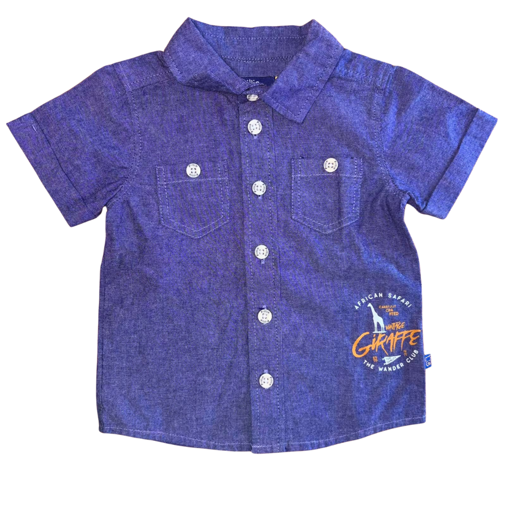 Camisa manga corta azul grisáceo con estampado de Safari Giraffe