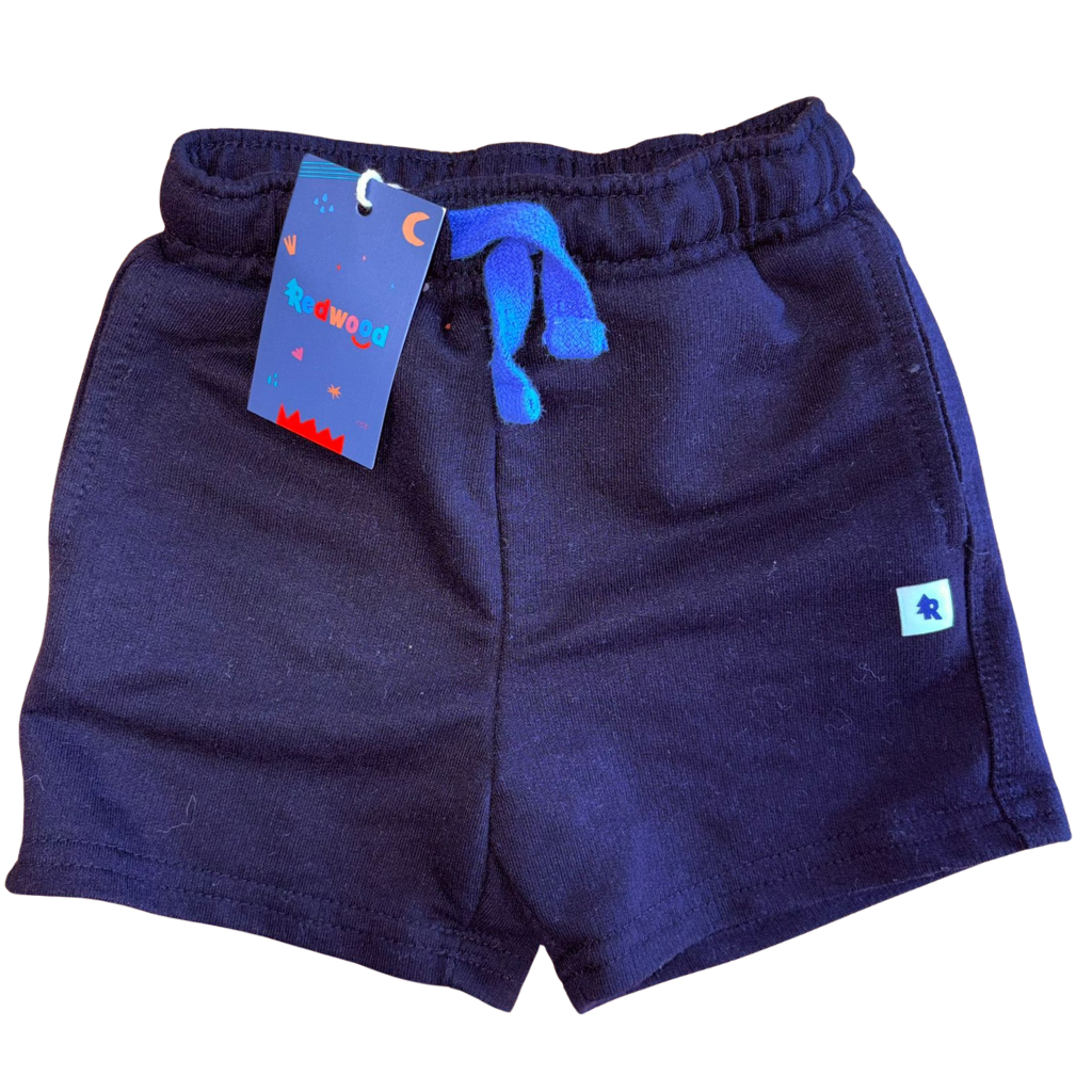 Short etiqueta negro con tiras azules