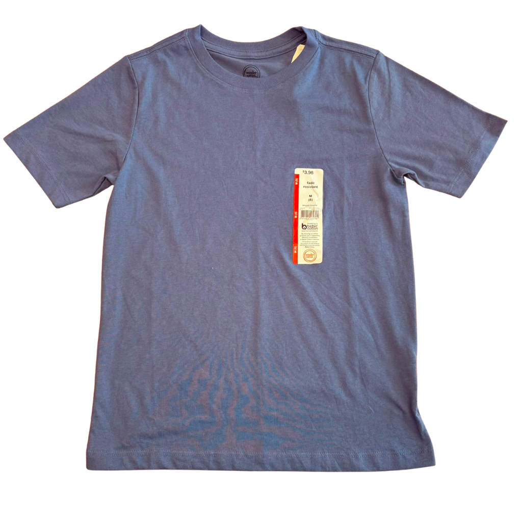 Polera con etiqueta azul