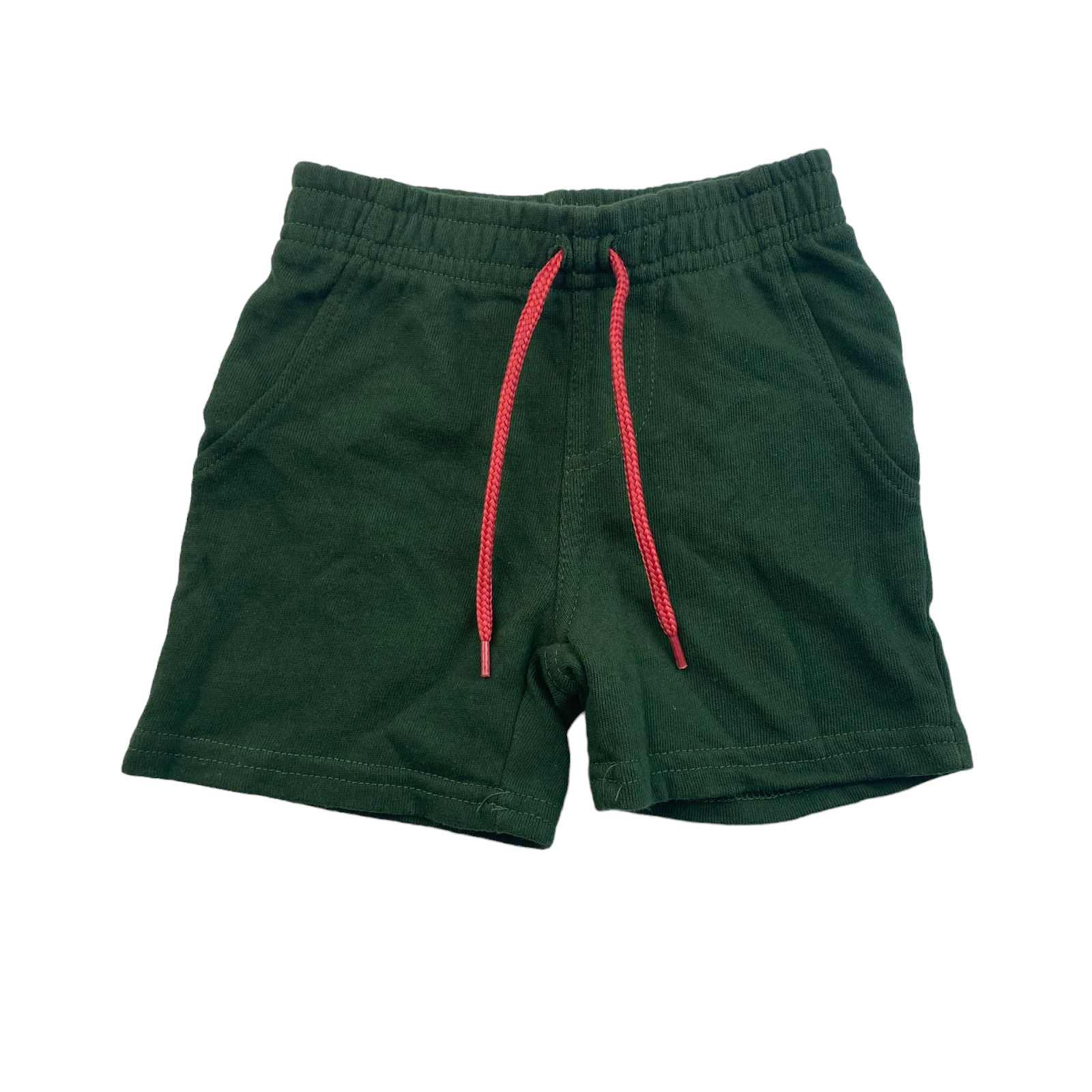 Short verde militar con cordones rojos y elastico en la cintura