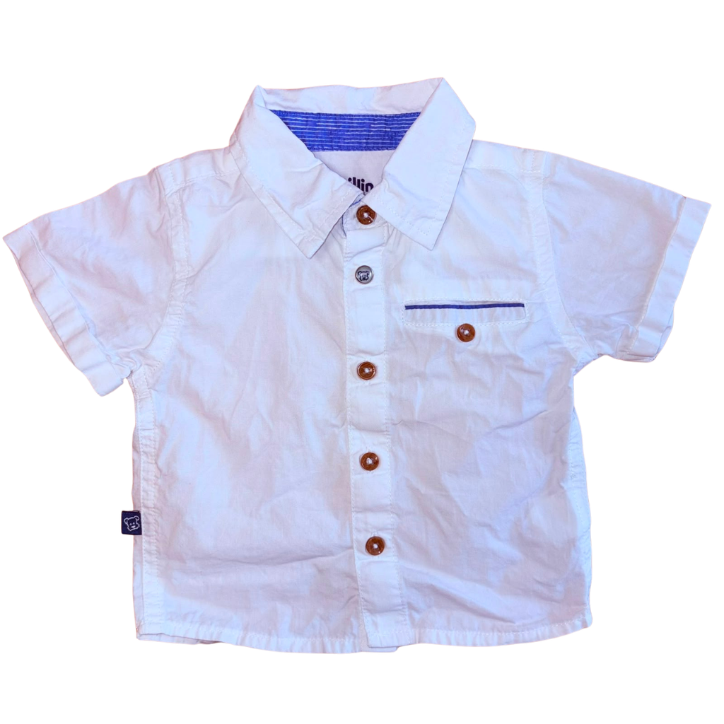 Camisa manga corta blanca con detalles en azul