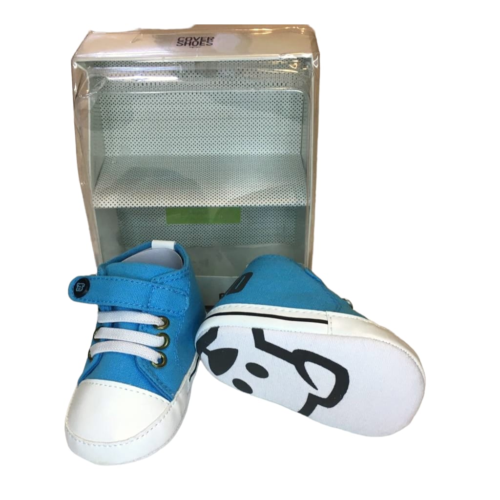 Zapatillas celeste, nuevas en su caja