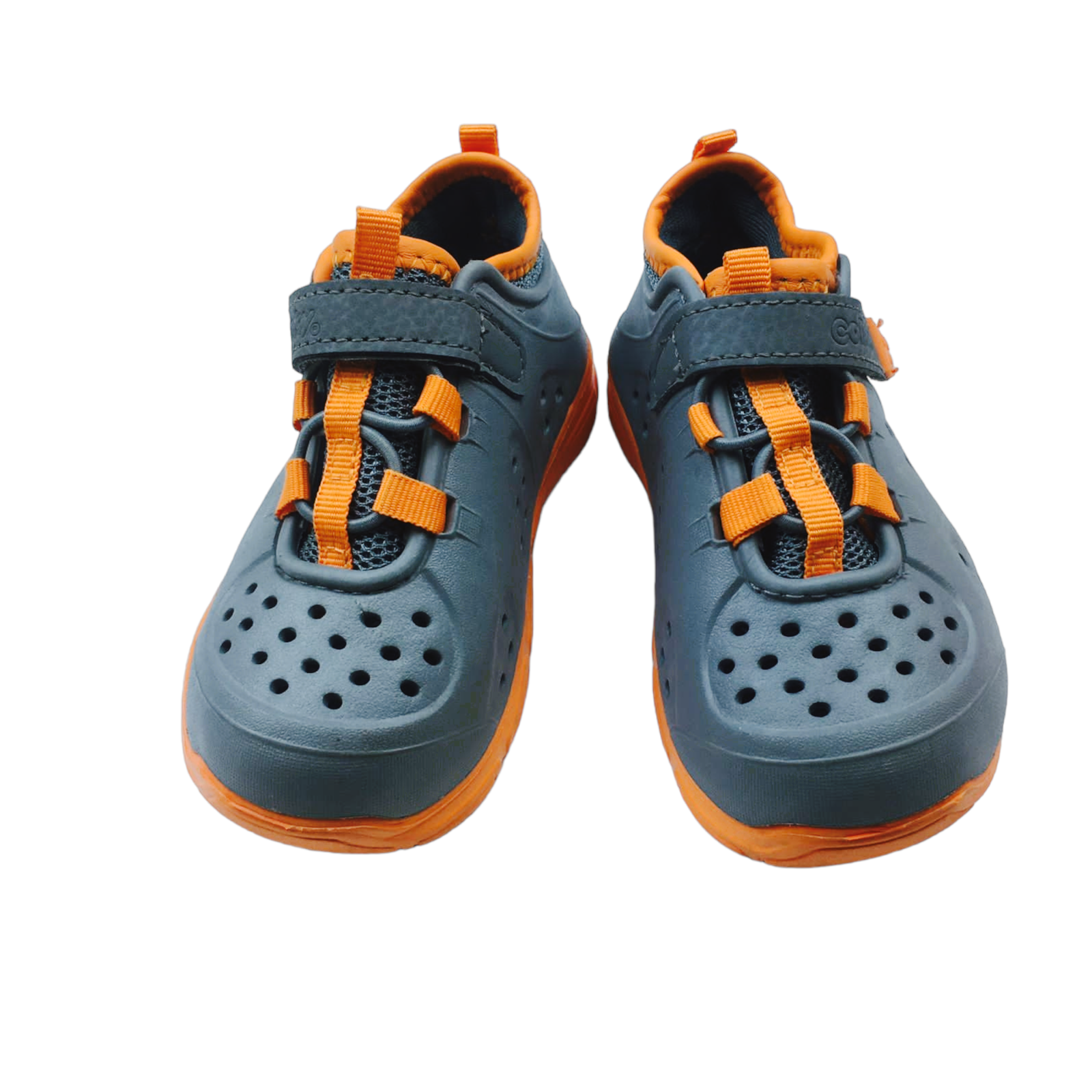 Zapatos de agua gris y naranjo neon