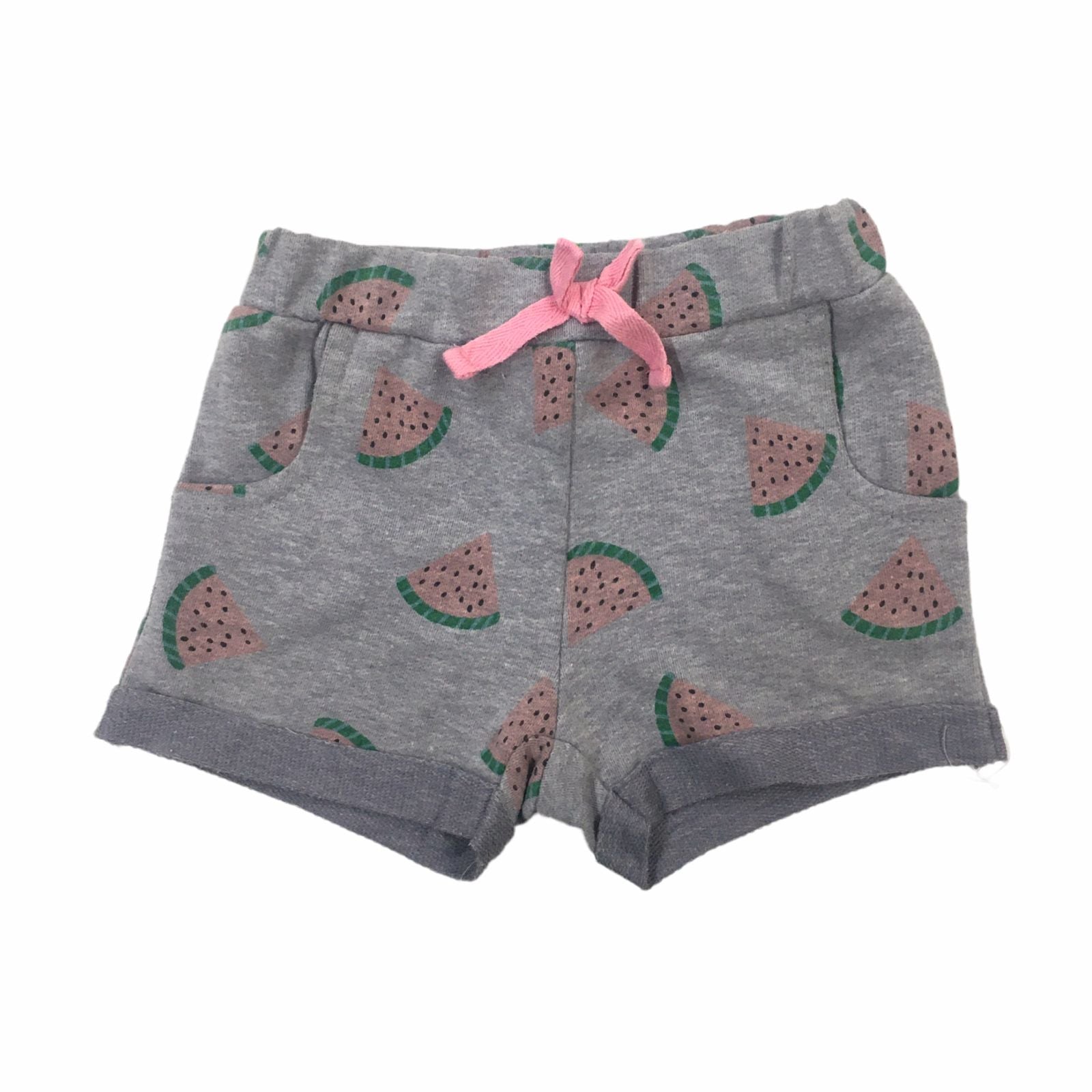 Short Gris Con Diseño de Sandia